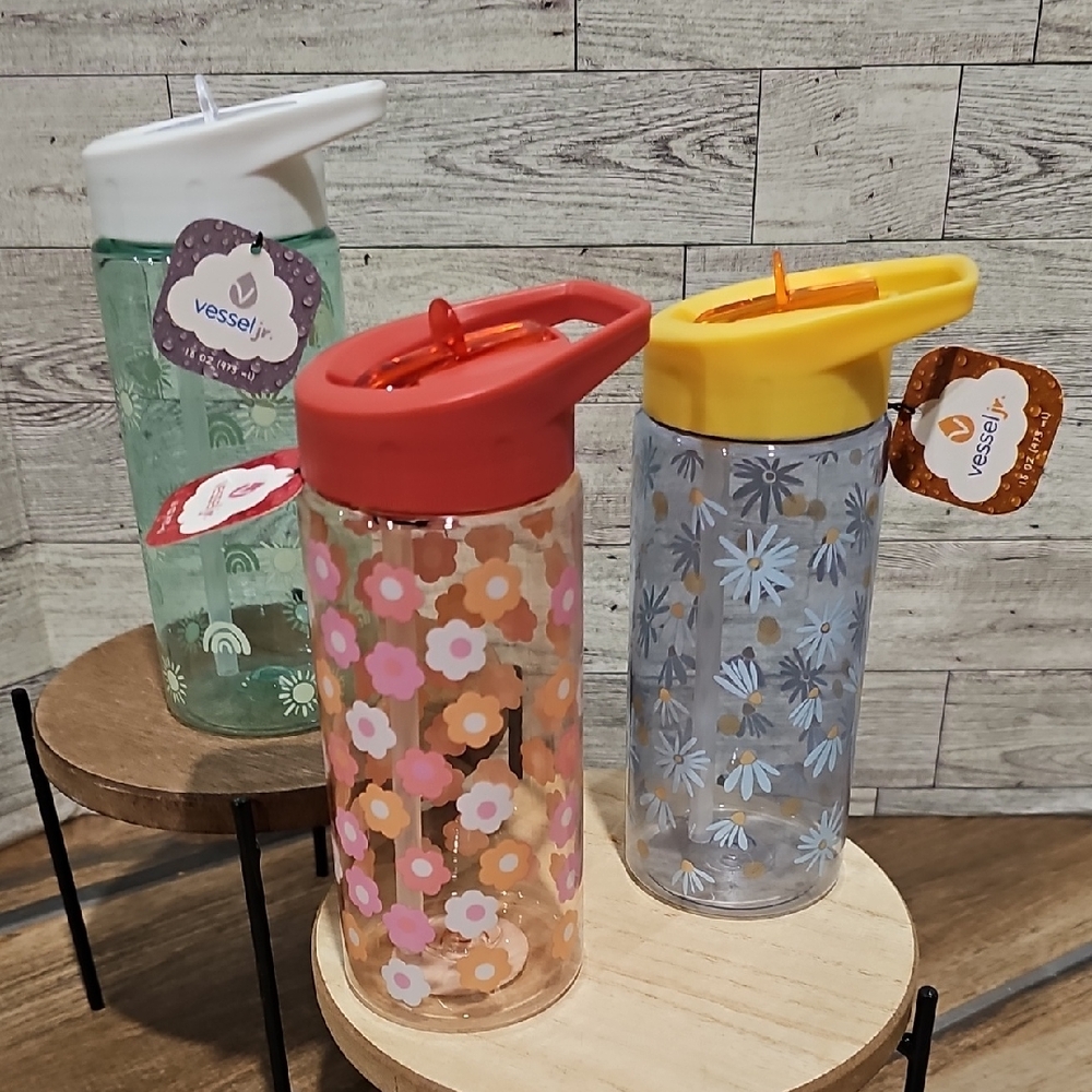 Set of 3 Vessel Junior 16oz Kids Water Bottles Leak-Proof Flip Straw Design NWT